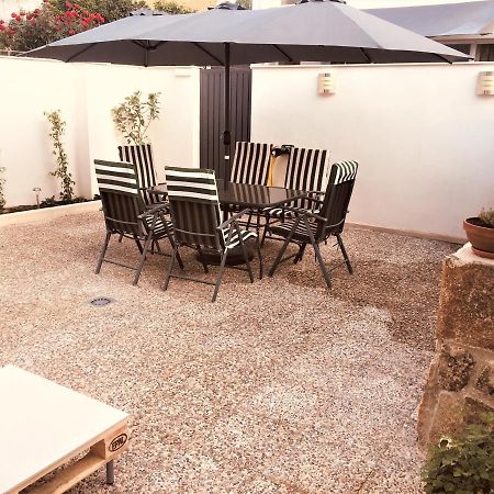 Appartamento Acogedora Casa con Patio en El Tiemblo  Esterno foto
