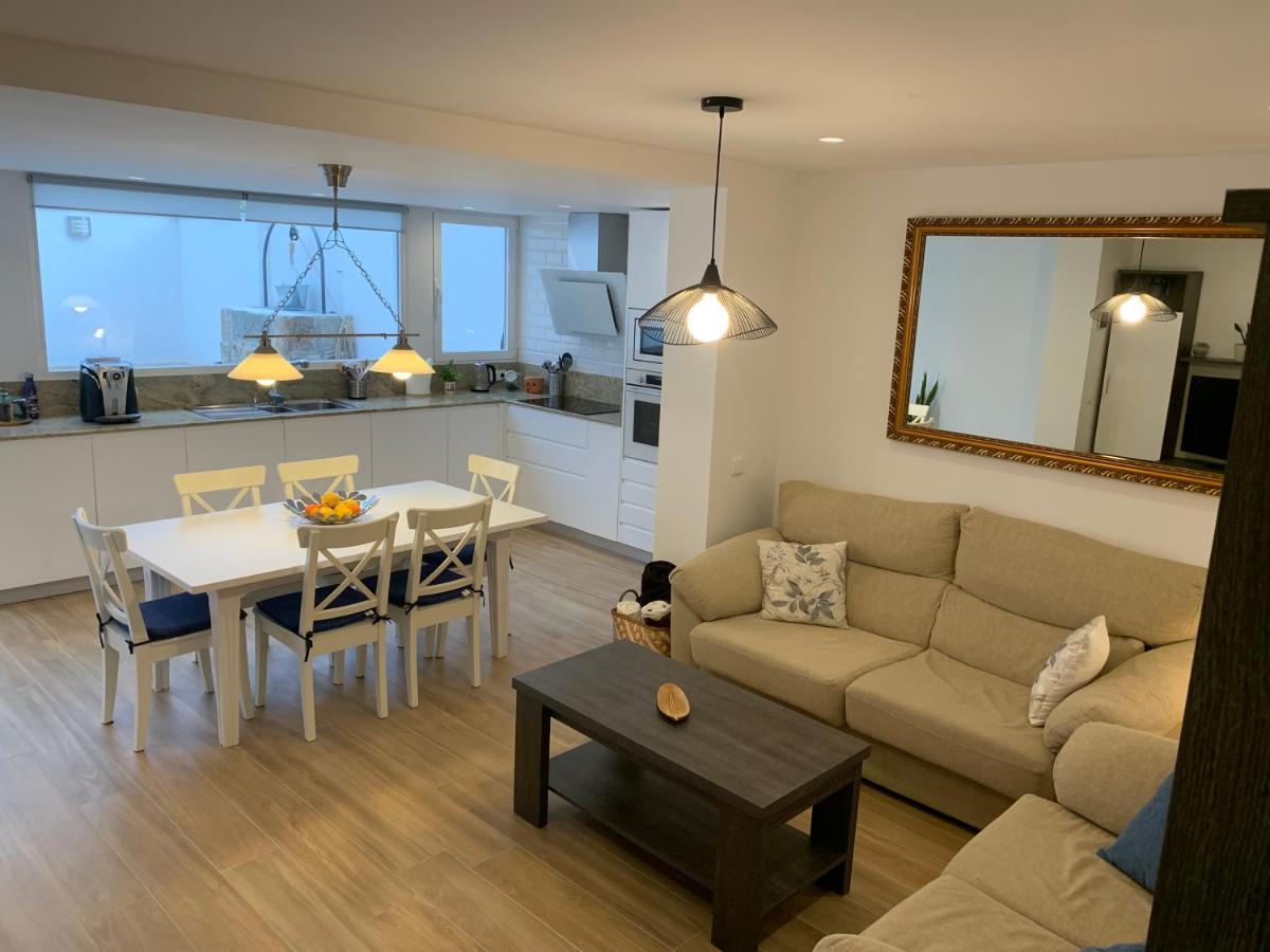 Appartamento Acogedora Casa con Patio en El Tiemblo  Esterno foto