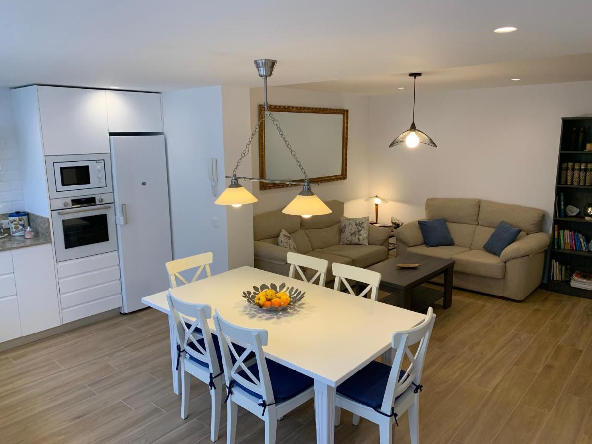 Appartamento Acogedora Casa con Patio en El Tiemblo  Esterno foto
